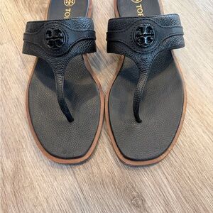 Tory Burch Black Leather Thong Sandals black/brown 8